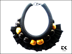 Collier LITTLE PLANET / 150 €